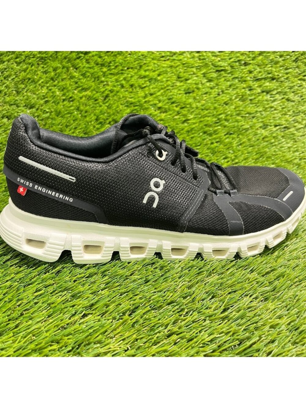 On Cloud 6 Womens Size 8.5 Black White Athletic Running Walking Shoes Sneakers
